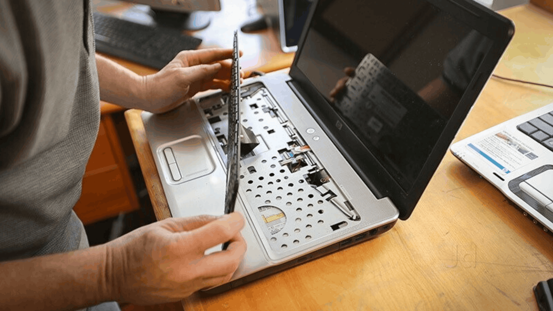 Dell Authorised Service Center in  Kirti Nagar