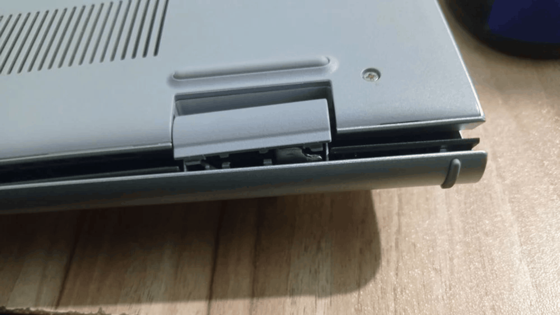 Dell Laptop Hinges Repair in R.K. Ashram Marg