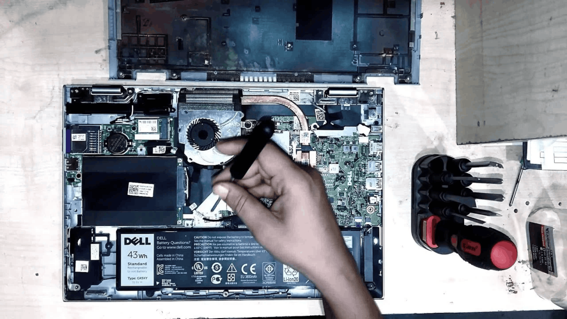 Dell Laptop Repair Center in Mayur Vihar Phase 1
