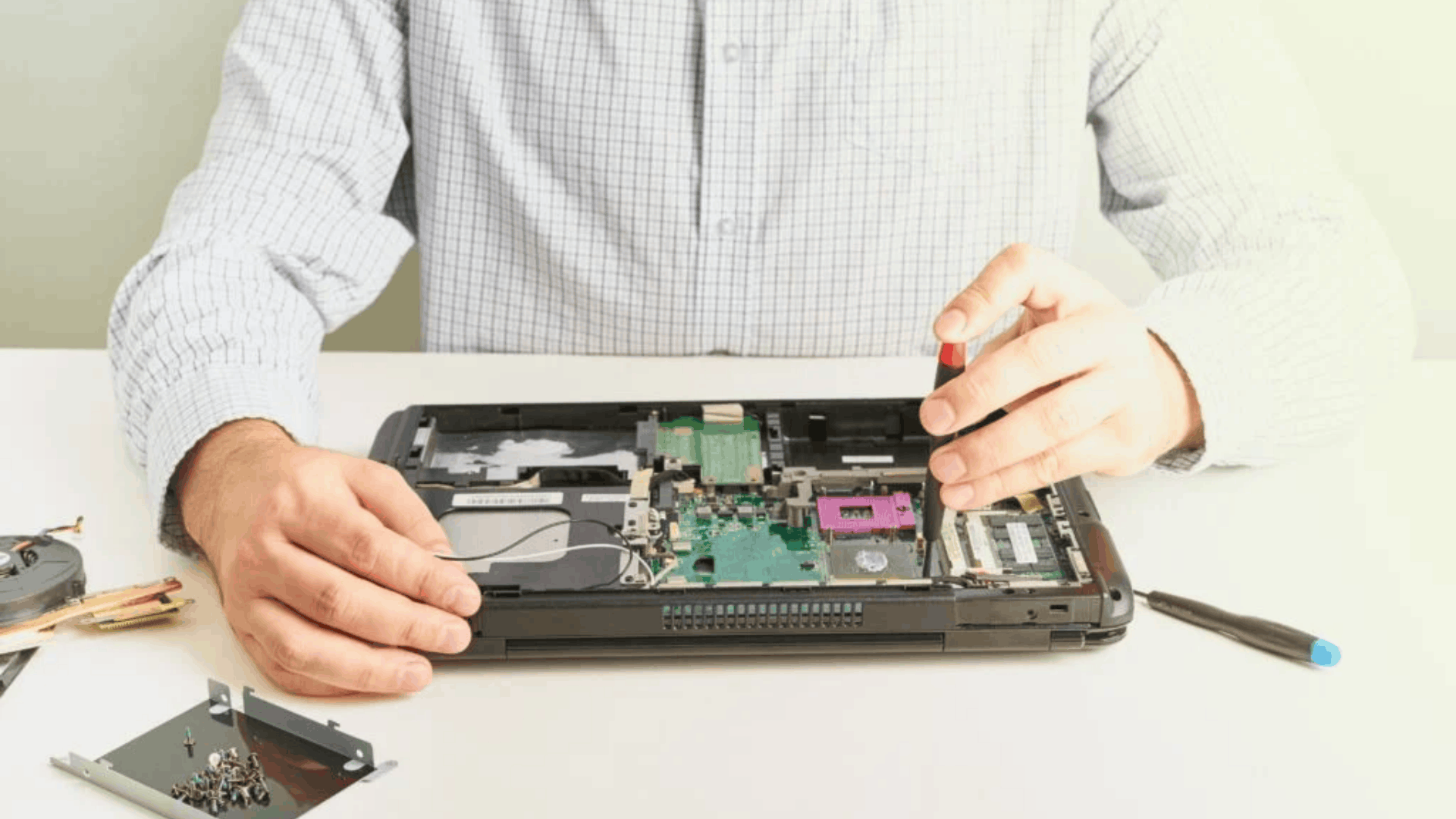 Dell Official Service Center in Kirti Nagar