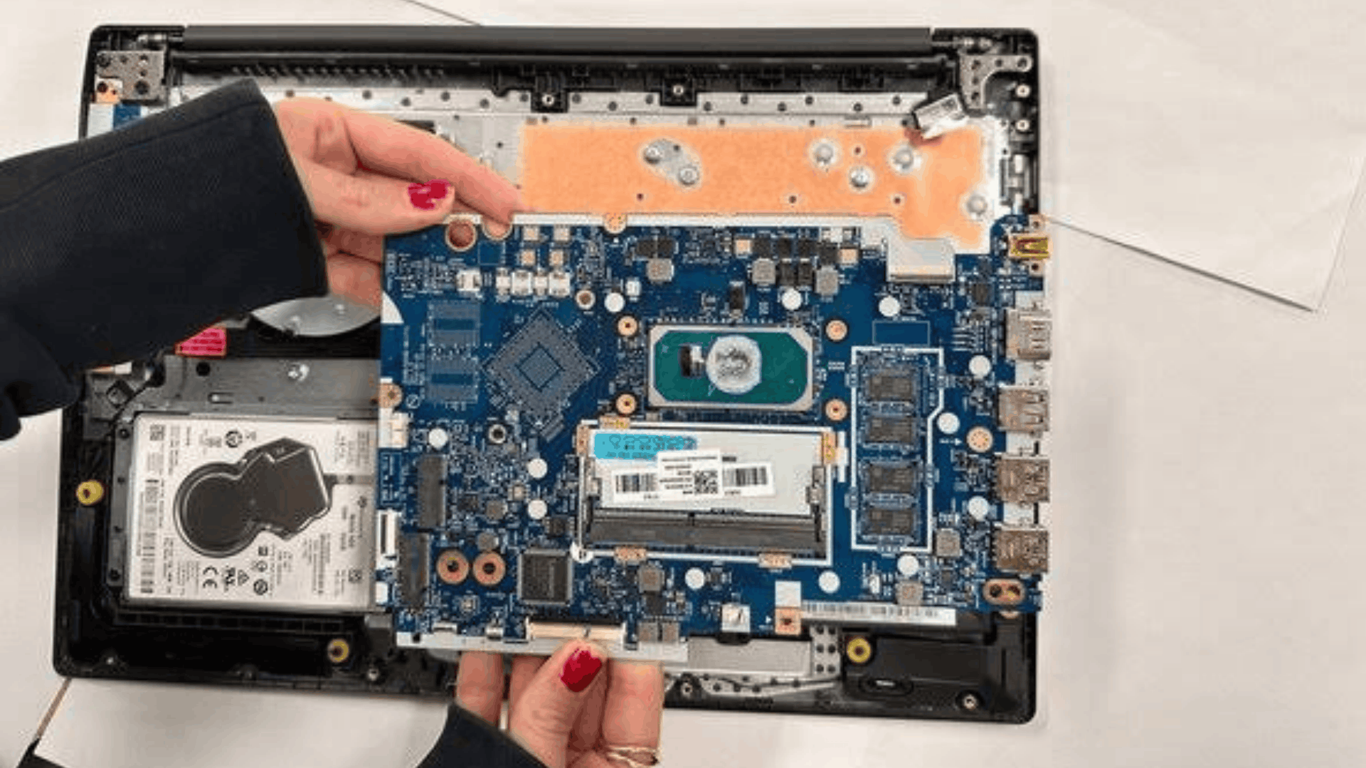 Lenovo All in One Service Center in Janak Puri