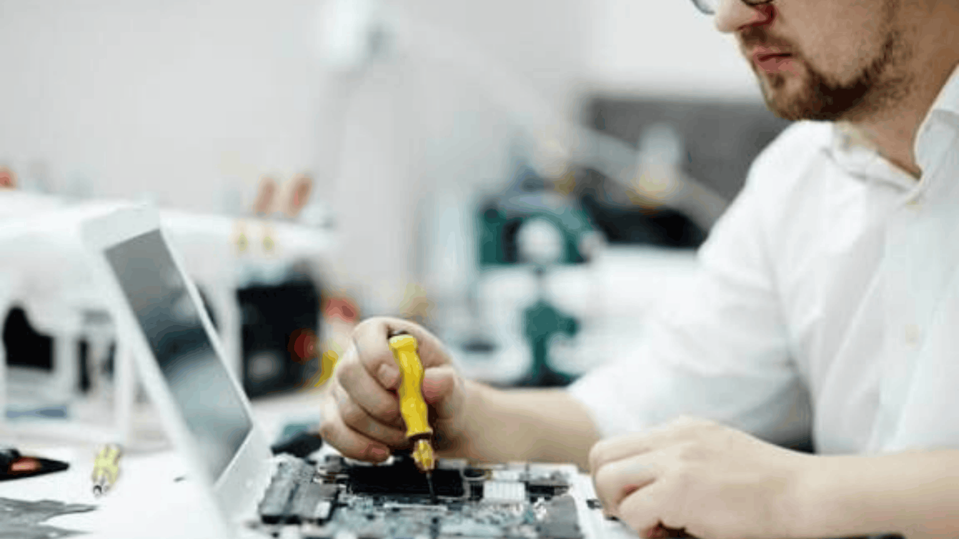 Lenovo All in One Service Center in Rajouri Garden