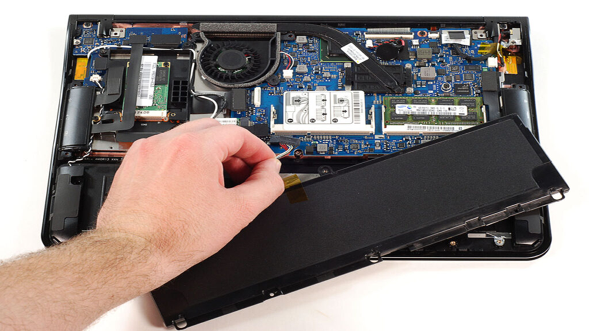 Manufacturer, Exporter, Importer, Supplier, Wholesaler, Retailer, Trader of Samsung Laptop Repair in New Delhi, Delhi, India